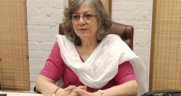 Muneeza Hashmi appointed first woman chairperson of Lahore Arts Council